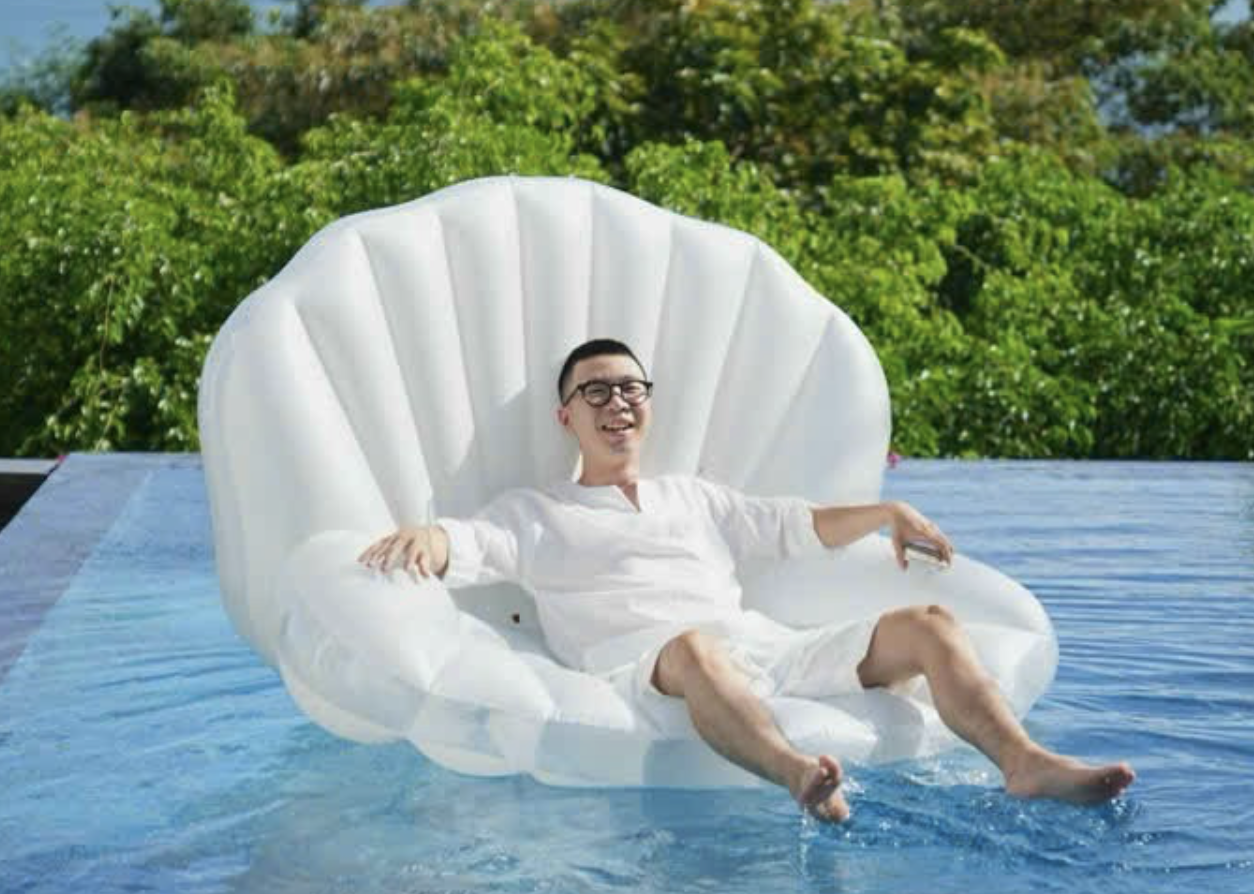 Le Duc Anh – Khi sống khỏe, làm nghề tử tế và kỷ luật nội tâm đưa một người trở lại đường dài